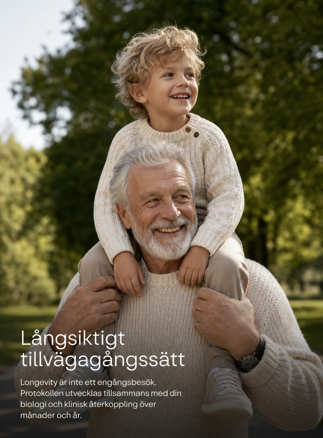 Farfar och barnbarn utomhus – långsiktig longevity-vård
